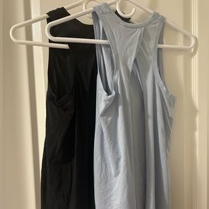SOLD Lululemon All Tied Up Tank Bundle